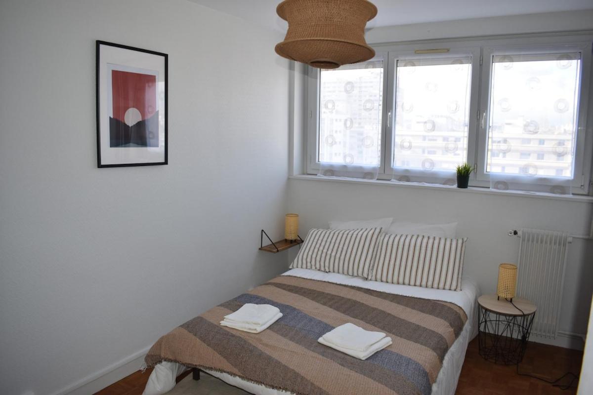 Appartement Lumineux 3 Chambres - Villeurbanne Gratte Ciel ภายนอก รูปภาพ