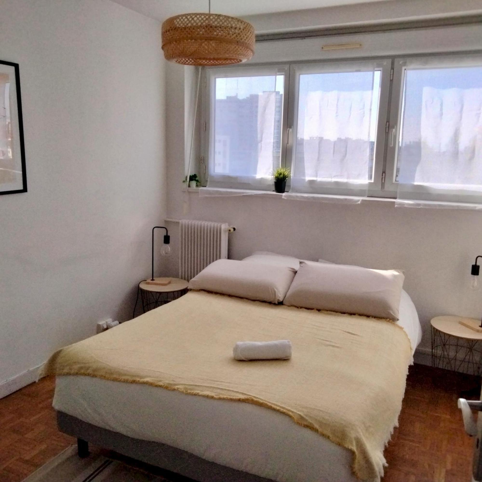 Appartement Lumineux 3 Chambres - Villeurbanne Gratte Ciel ภายนอก รูปภาพ